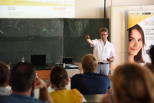 Mehr über den Artikel erfahren KOMPAS Auftaktveranstaltung „Vernetzung und Koordination in der Weiterbildung Kinder- und Jugendmedizin“ in Halle (Präsenz)